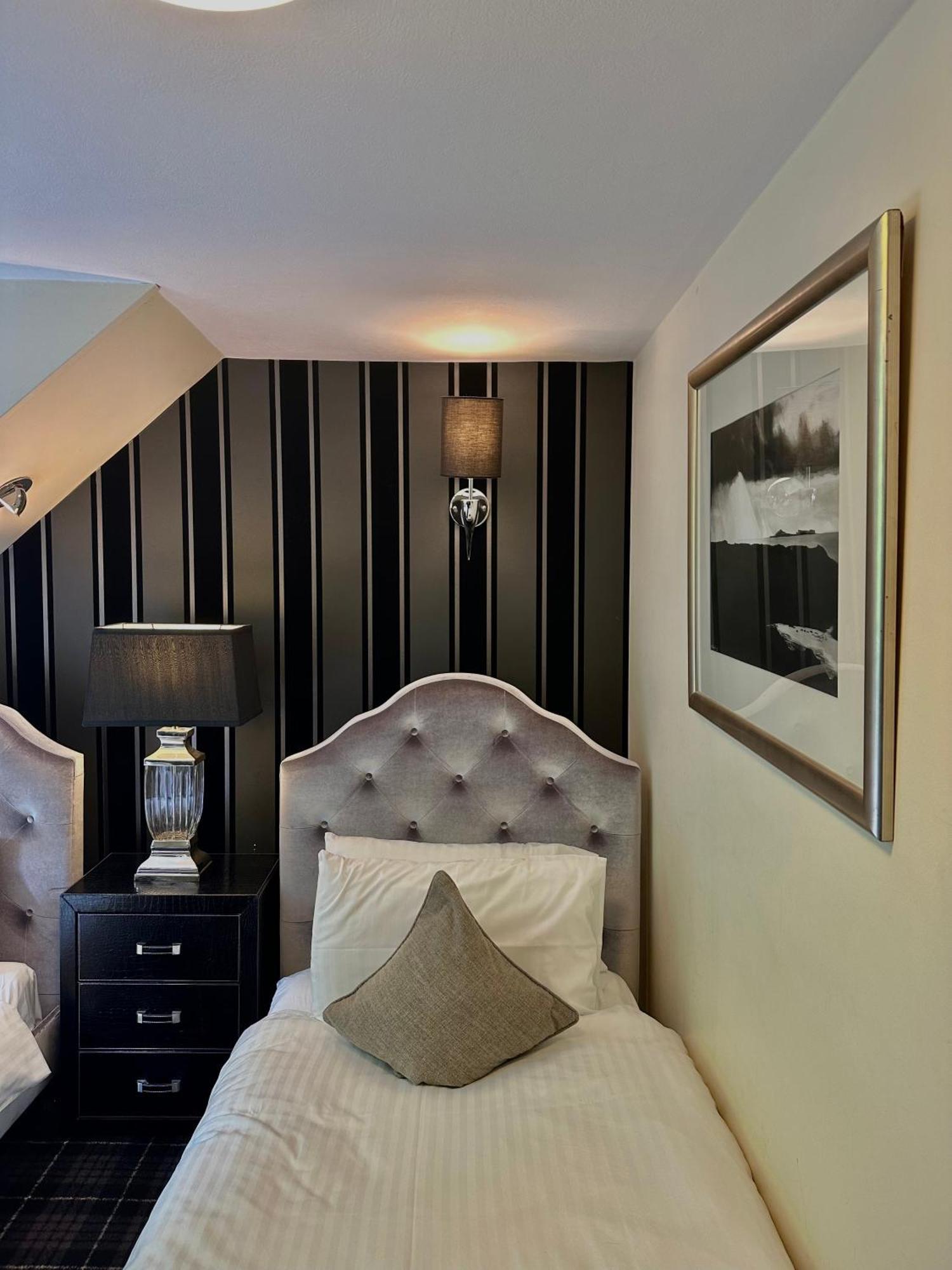 The Tobermory Hotel Zewnętrze zdjęcie