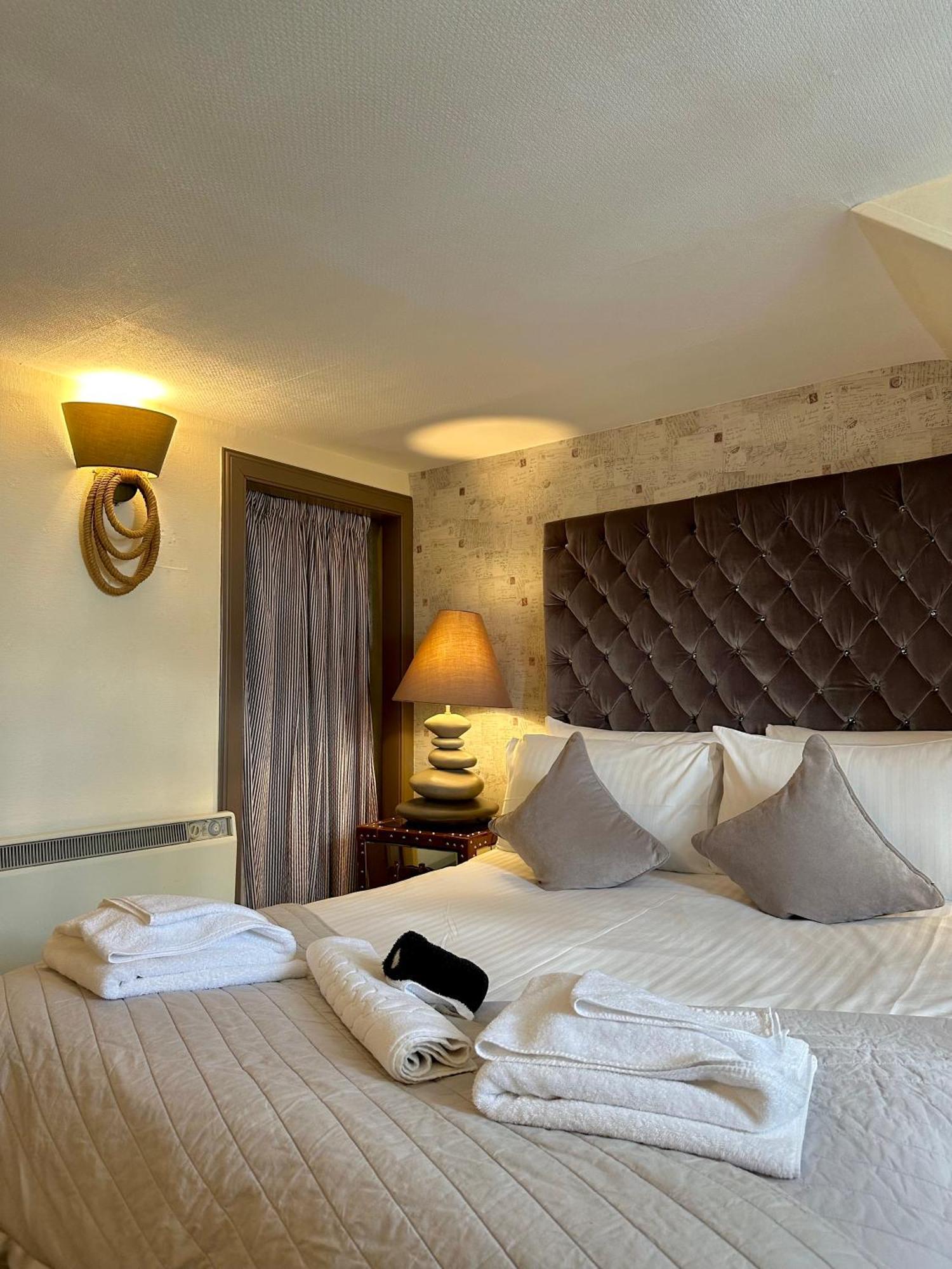 The Tobermory Hotel Zewnętrze zdjęcie